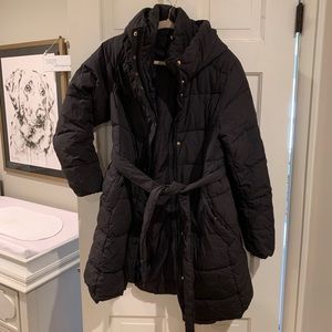 Black maternity puffer